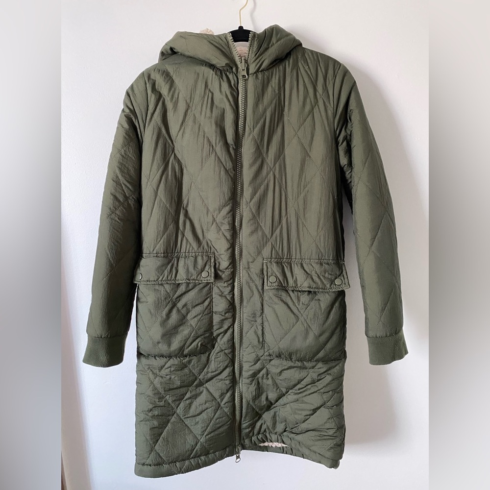 NWOT Thread & Supply Quilted Sherpa Lined Reversible Snowshoe Coat in Olive